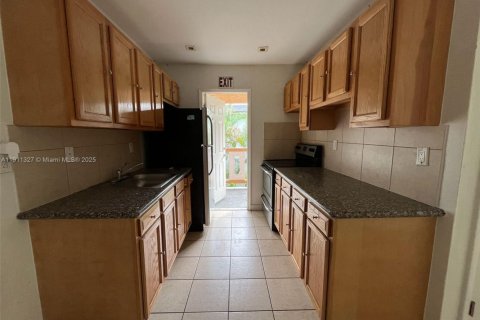 Immobilier commercial à vendre à Fort Lauderdale, Floride: 451.04 m2 № 1967369 - photo 22