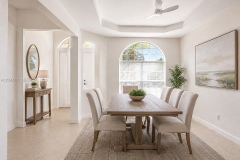 Villa ou maison à louer à Port St. Lucie, Floride: 3 chambres, 188.03 m2 № 2394701 - photo 3