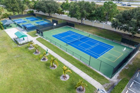 Villa ou maison à louer à Port St. Lucie, Floride: 3 chambres, 188.03 m2 № 2394701 - photo 21