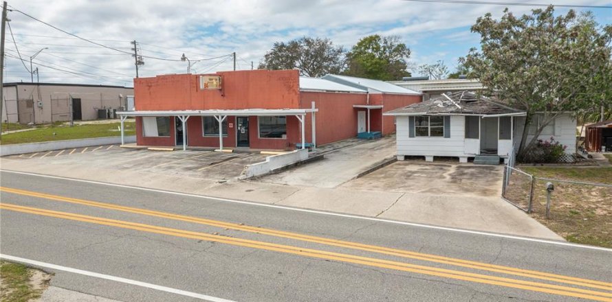 Immobilier commercial à Lake Wales, Floride 563.27 m2 № 2128329