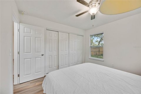 Apartamento en alquiler en Seffner, Florida, 2 dormitorios, 75.25 m2 № 2096048 - foto 13