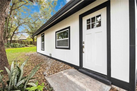 Apartamento en alquiler en Seffner, Florida, 2 dormitorios, 75.25 m2 № 2096048 - foto 2
