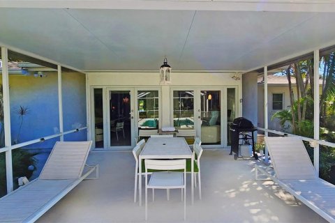 House in Sarasota, Florida 4 bedrooms, 209.03 sq.m. № 1829164 - photo 18
