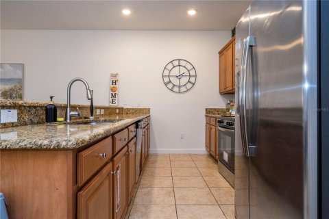 Touwnhouse à vendre à Kissimmee, Floride: 4 chambres, 176.7 m2 № 2351563 - photo 18