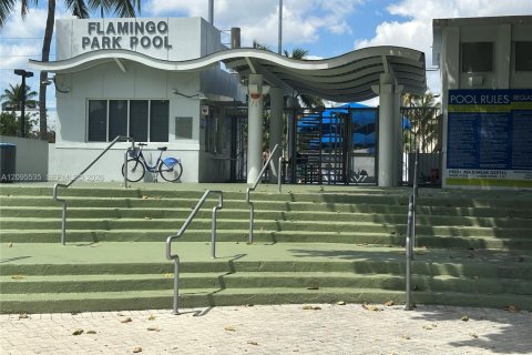 Condo in Miami Beach, Florida, 1 bedroom  № 2392105 - photo 14