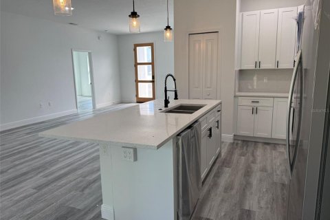 Casa en venta en Ocala, Florida, 4 dormitorios, 177.63 m2 № 1510458 - foto 5