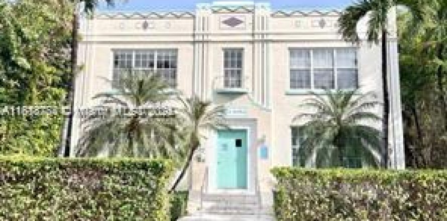 Studio à Condo à Miami Beach, Floride № 2015996