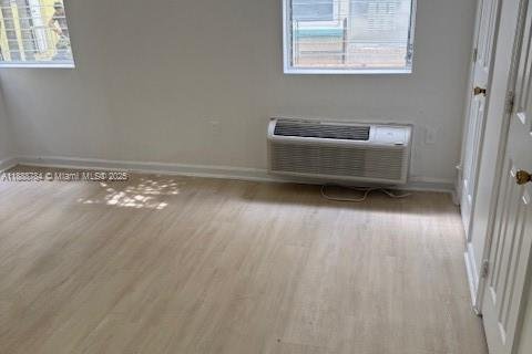 Copropriété à louer à Miami Beach, Floride: 37.16 m2 № 2015996 - photo 6