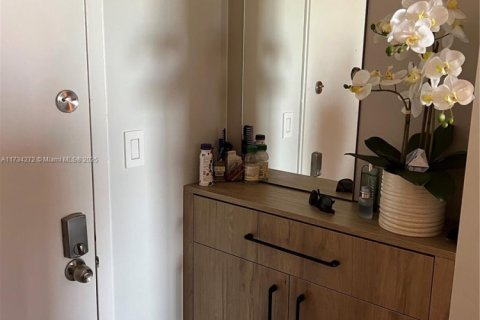 Купить кондоминиум в Халландейл-Бич, Флорида 2 спальни, 130.06м2, № 1811284 - фото 18