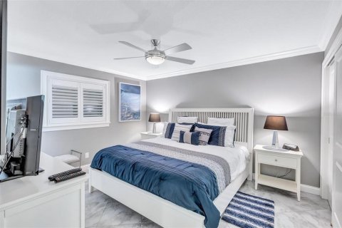Condo in Sarasota, Florida, 1 bedroom № 2152098 - photo 27