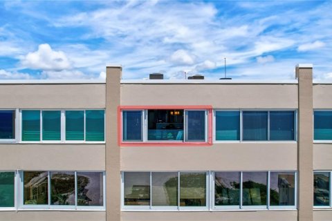 Condo in Sarasota, Florida, 1 bedroom № 2152098 - photo 5