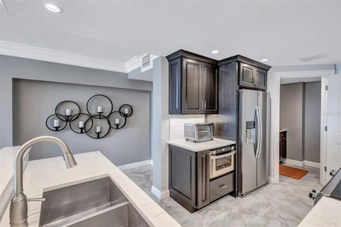 Condo in Sarasota, Florida, 1 bedroom № 2152098 - photo 20