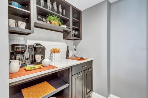 Condo in Sarasota, Florida, 1 bedroom № 2152098 - photo 22