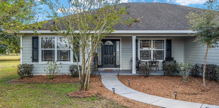 Villa ou maison à Fort White, Floride 3 chambres, 258.64 m2 № 1532957