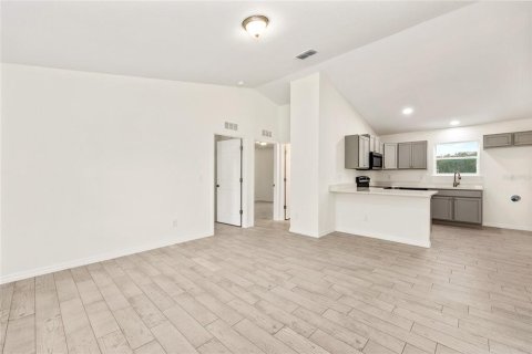 House in Ocala, Florida 3 bedrooms, 101.36 sq.m. № 1915703 - photo 10