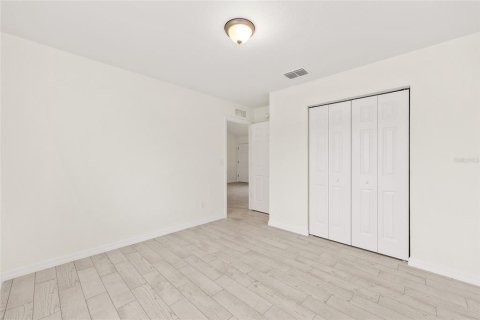 House in Ocala, Florida 3 bedrooms, 101.36 sq.m. № 1915703 - photo 26