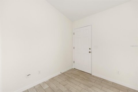 House in Ocala, Florida 3 bedrooms, 101.36 sq.m. № 1915703 - photo 6