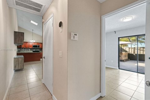 Touwnhouse à vendre à Boca Raton, Floride: 3 chambres, 123.1 m2 № 2390161 - photo 27