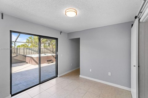 Touwnhouse à vendre à Boca Raton, Floride: 3 chambres, 123.1 m2 № 2390161 - photo 29