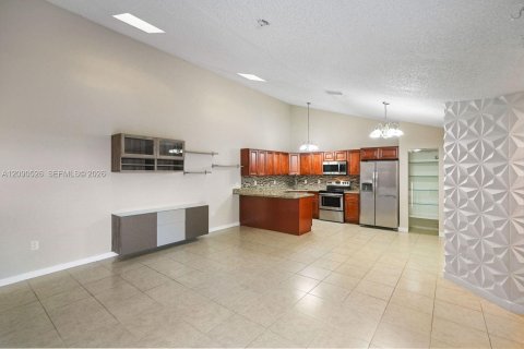 Touwnhouse à vendre à Boca Raton, Floride: 3 chambres, 123.1 m2 № 2390161 - photo 11