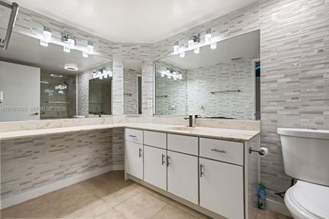 Touwnhouse à vendre à Boca Raton, Floride: 3 chambres, 123.1 m2 № 2390161 - photo 23