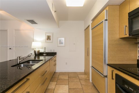 Condo in Hallandale Beach, Florida, 2 bedrooms  № 2052986 - photo 5