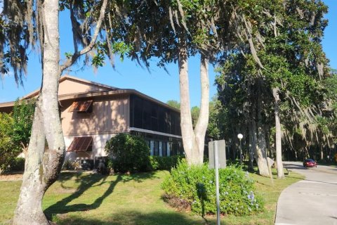 Copropriété à vendre à Deltona, Floride: 2 chambres, 83.33 m2 № 1888473 - photo 1