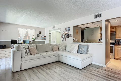 Copropriété à vendre à Deltona, Floride: 2 chambres, 83.33 m2 № 1888473 - photo 18