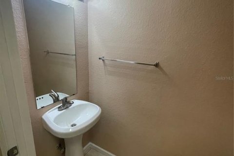 Adosado en alquiler en Gainesville, Florida, 2 dormitorios, 118.45 m2 № 1800012 - foto 7