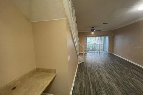 Adosado en alquiler en Gainesville, Florida, 2 dormitorios, 118.45 m2 № 1800012 - foto 3