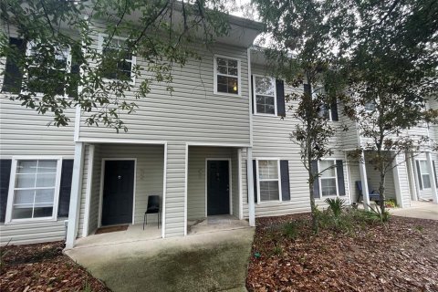 Adosado en alquiler en Gainesville, Florida, 2 dormitorios, 118.45 m2 № 1800012 - foto 1