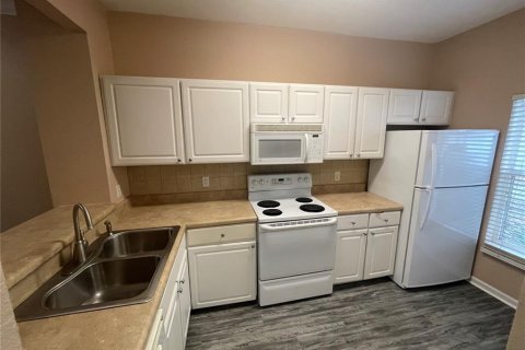 Adosado en alquiler en Gainesville, Florida, 2 dormitorios, 118.45 m2 № 1800012 - foto 2