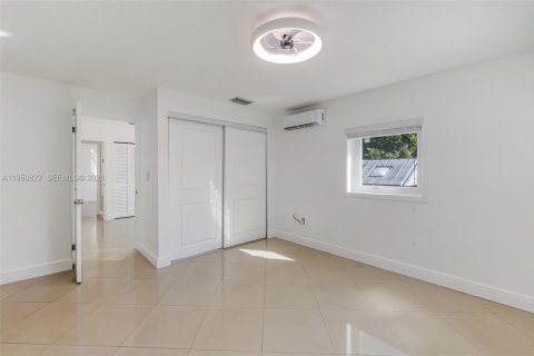 Villa ou maison à vendre à Miami Springs, Floride: 4 chambres, 110.27 m2 № 2026224 - photo 25