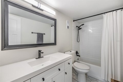 Condo in Tampa, Florida, 2 bedrooms  № 1774001 - photo 5