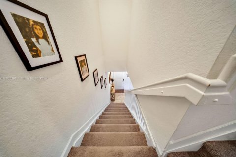 Townhouse in Homestead, Florida 3 bedrooms, 123.19 sq.m. № 1743857 - photo 9