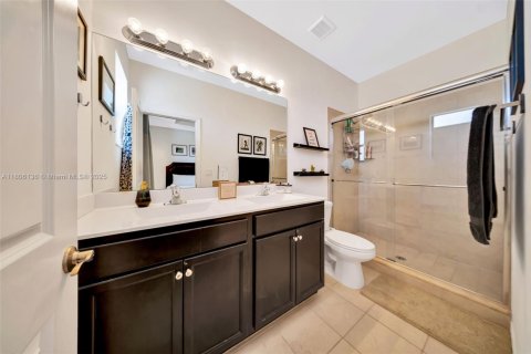 Townhouse in Homestead, Florida 3 bedrooms, 123.19 sq.m. № 1743857 - photo 12