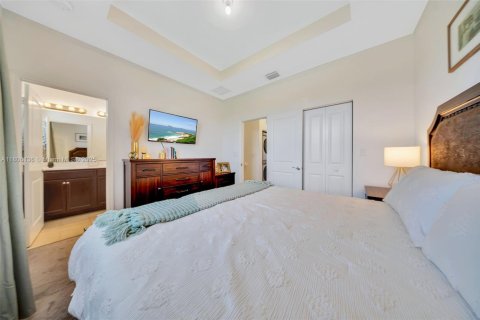 Townhouse in Homestead, Florida 3 bedrooms, 123.19 sq.m. № 1743857 - photo 11