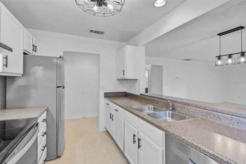 Купить кондоминиум в Сарасота, Флорида 5 комнат, 97.45м2, № 1907783 - фото 6