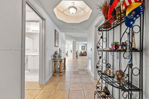 Condo in Doral, Florida, 3 bedrooms  № 2059865 - photo 28