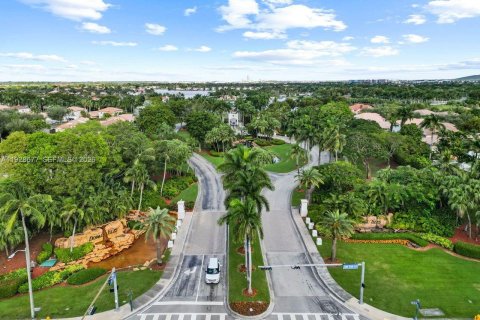 Condo in Doral, Florida, 3 bedrooms  № 2059865 - photo 22