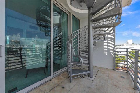 Condo in Miami Beach, Florida  № 1854844 - photo 22