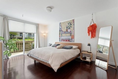 Снять в аренду кондоминиум в Серфсайд, Флорида 3 спальни, 140.28м2, № 1992484 - фото 7