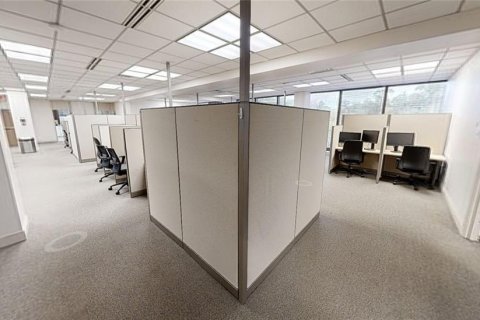 Immobilier commercial à louer à Gainesville, Floride: 613.15 m2 № 1111309 - photo 12