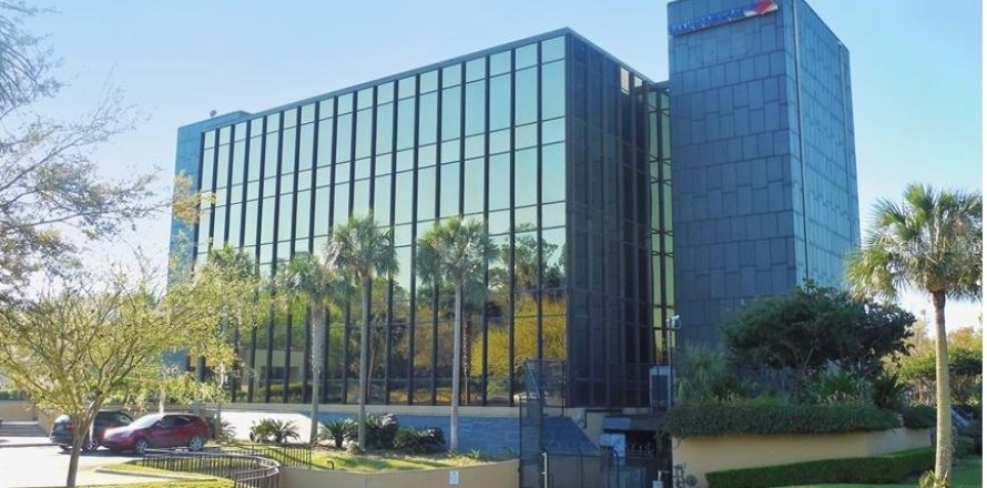 Immobilier commercial à Gainesville, Floride 613.15 m2 № 1111309