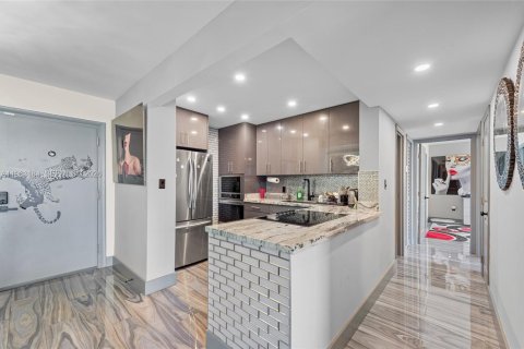 Copropriété à louer à Miami Beach, Floride: 2 chambres, 82.68 m2 № 2024243 - photo 3