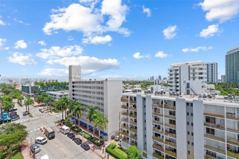 Copropriété à louer à Miami Beach, Floride: 2 chambres, 82.68 m2 № 2024243 - photo 20