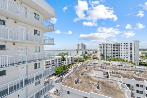 Copropriété à louer à Miami Beach, Floride: 2 chambres, 82.68 m2 № 2024243 - photo 22