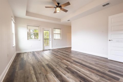 House in Winter Garden, Florida 5 bedrooms, 311.59 sq.m. № 2228178 - photo 13