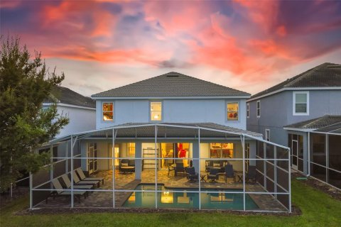 Villa ou maison à vendre à Davenport, Floride: 8 chambres, 404.12 m2 № 1919184 - photo 2