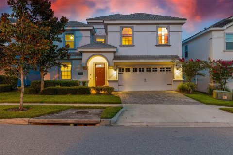 Villa ou maison à vendre à Davenport, Floride: 8 chambres, 404.12 m2 № 1919184 - photo 1